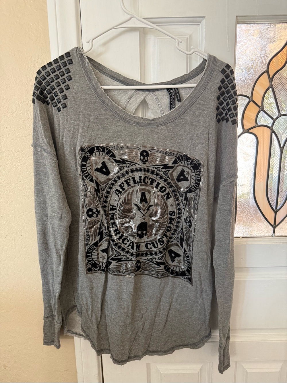 Affliction Medium Women's Grey Graphic Long Sleeve Top